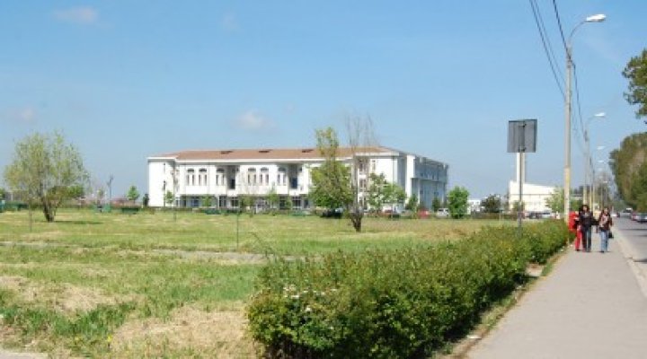 Caravana Admiterii la Universitatea Ovidius ajunge în Călăraşi